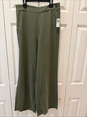 Old Navy Olive Green Wide-Leg pant